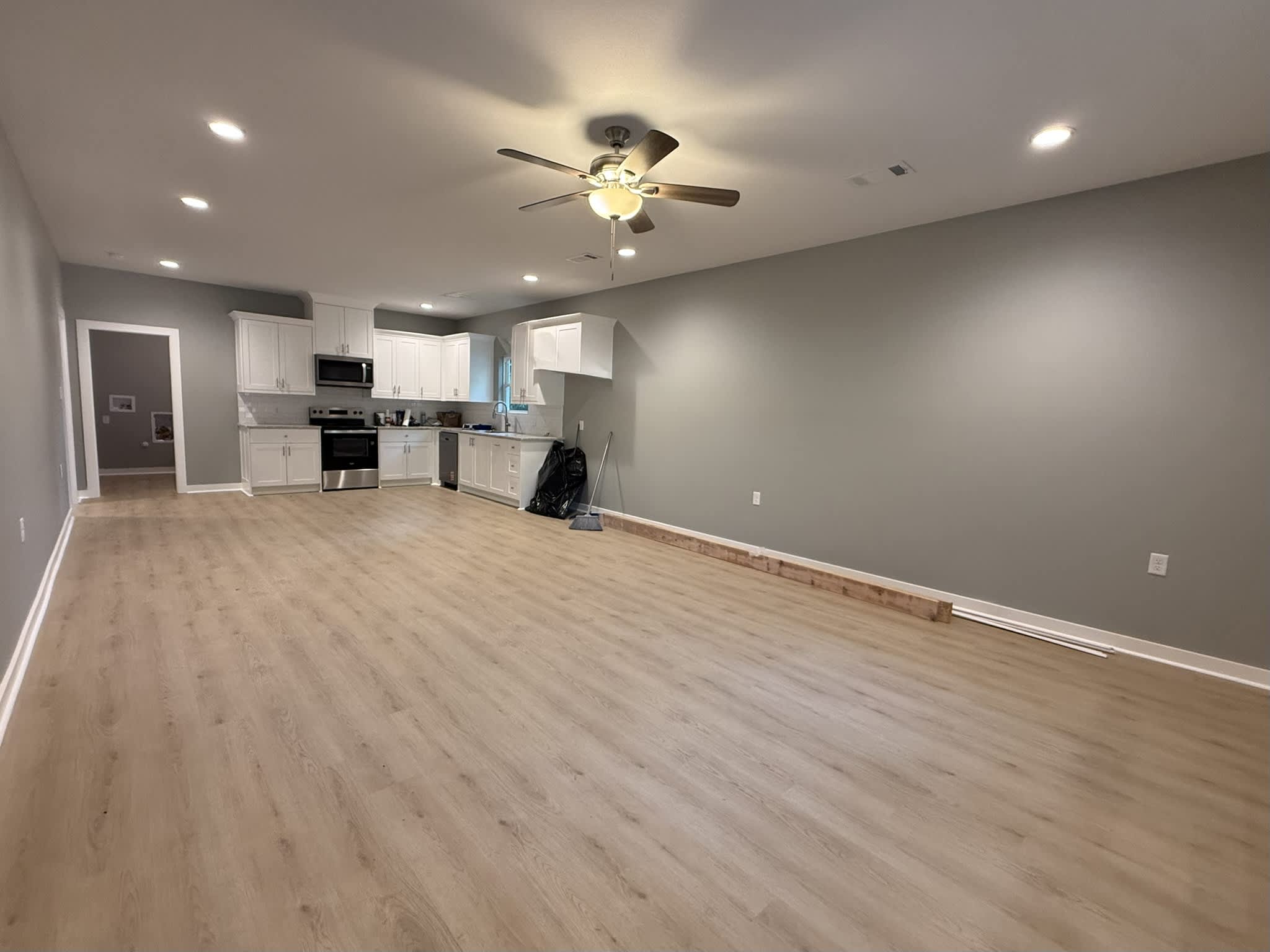 721 S Richards St – photo 5