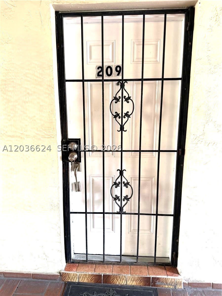 6070 W 18th Ave – photo 4