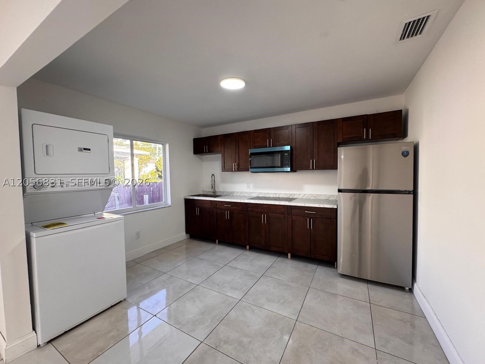 2803 SW 26th St – photo 3