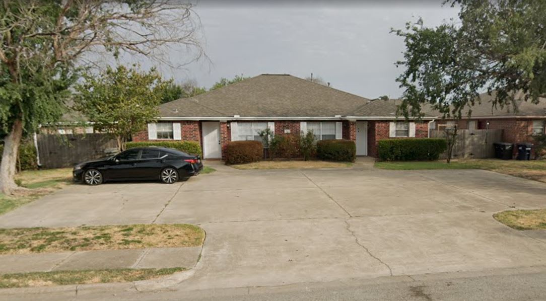 1811 Sara Dr – photo 1