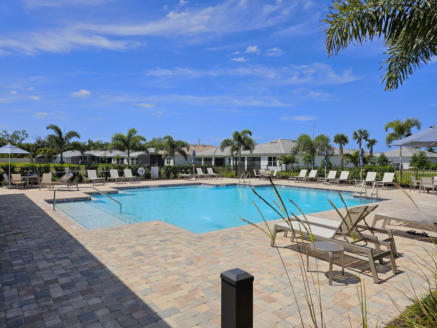 New Construction Seasonal Short-Term 3 Bedroom 2 Bathroom with a Bonus Room in Legacy Groves! – photo 2