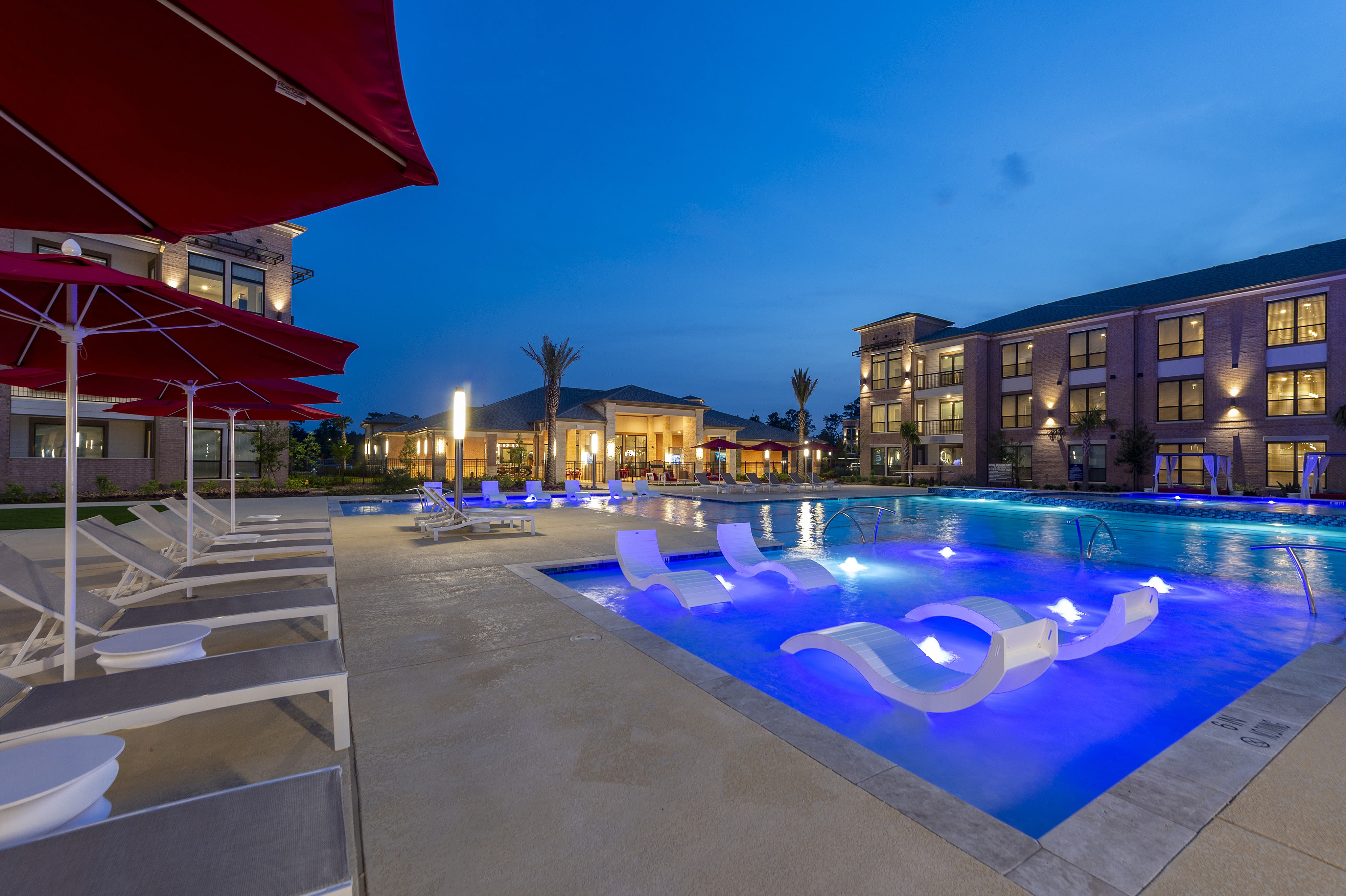 Imperial Oaks Square – photo 2