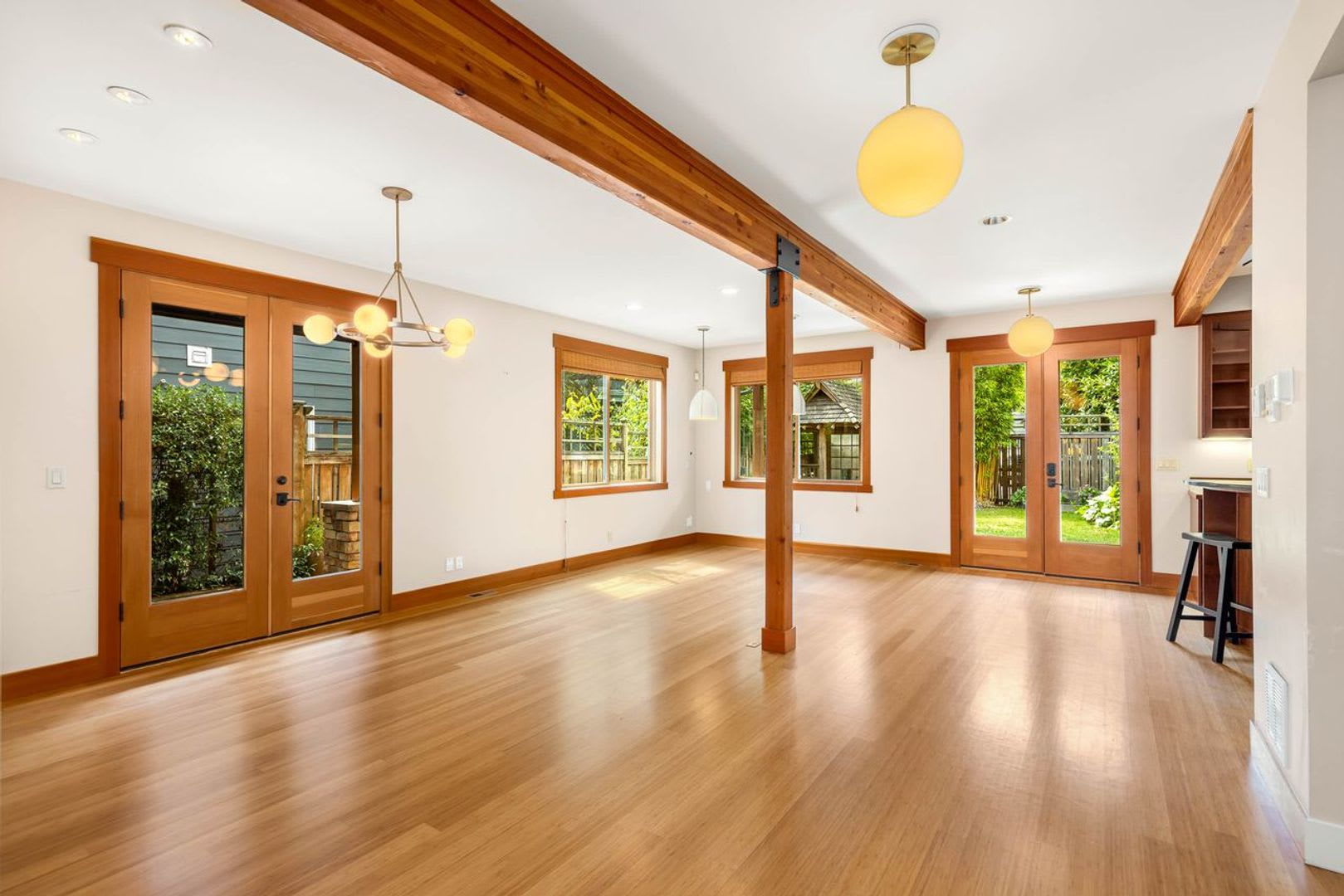 Charming Ravenna home with 5 bedrooms, 4 bathrooms – photo 4