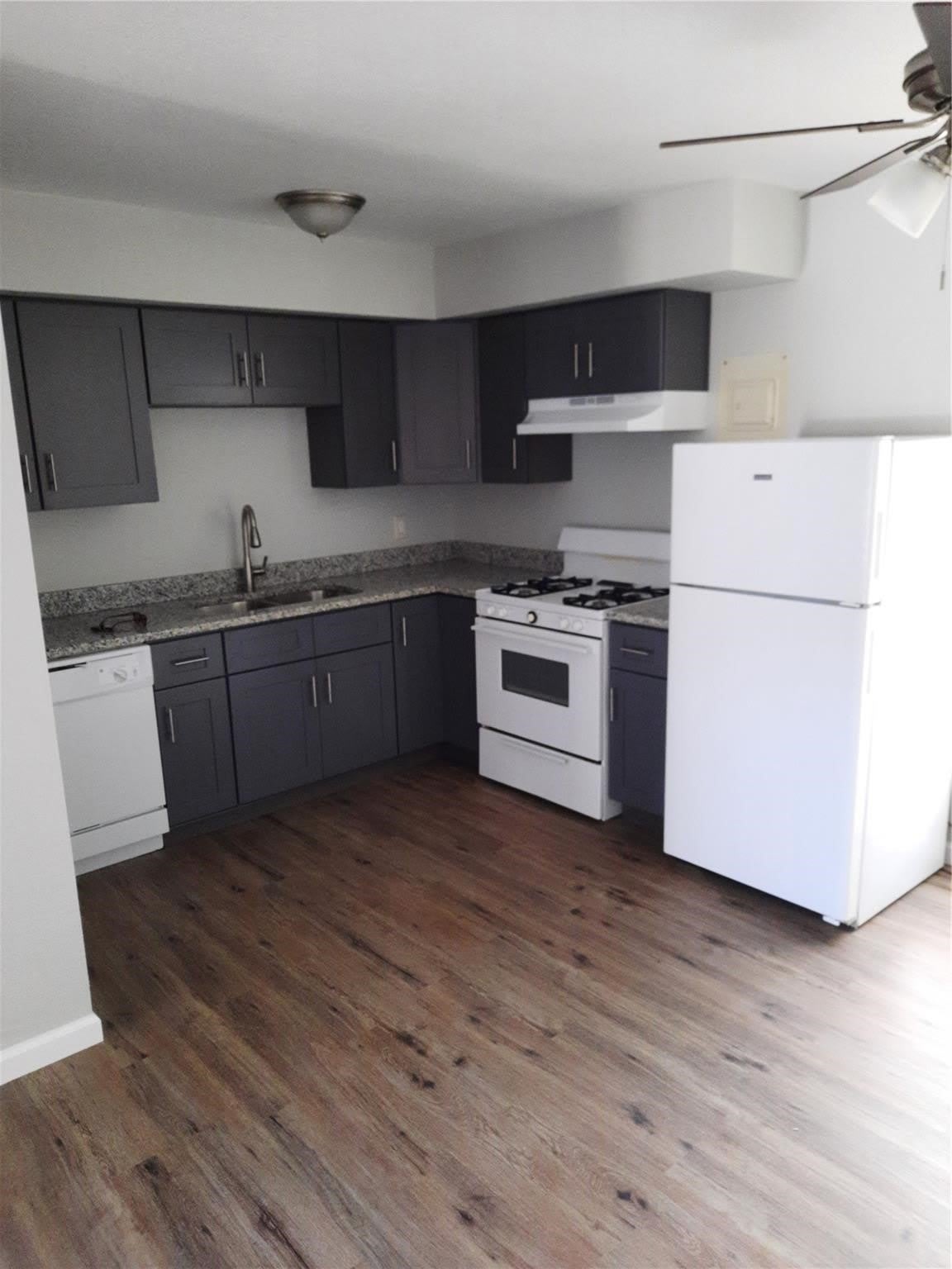 1011 Vine Street – photo 1