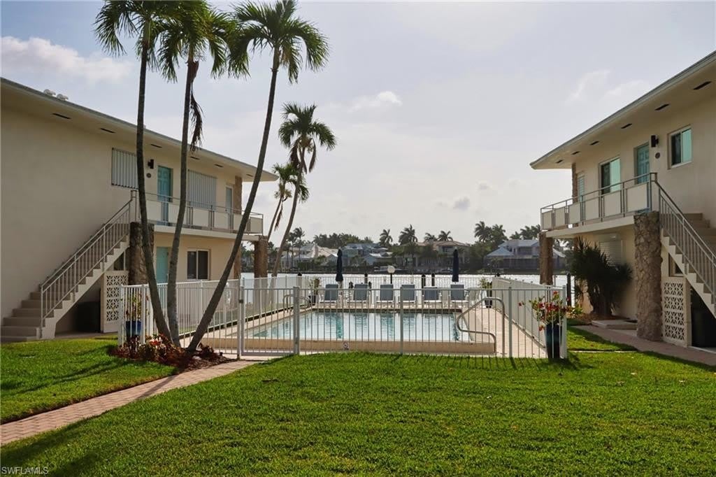 2500 Gulf Shore Blvd N – photo 2