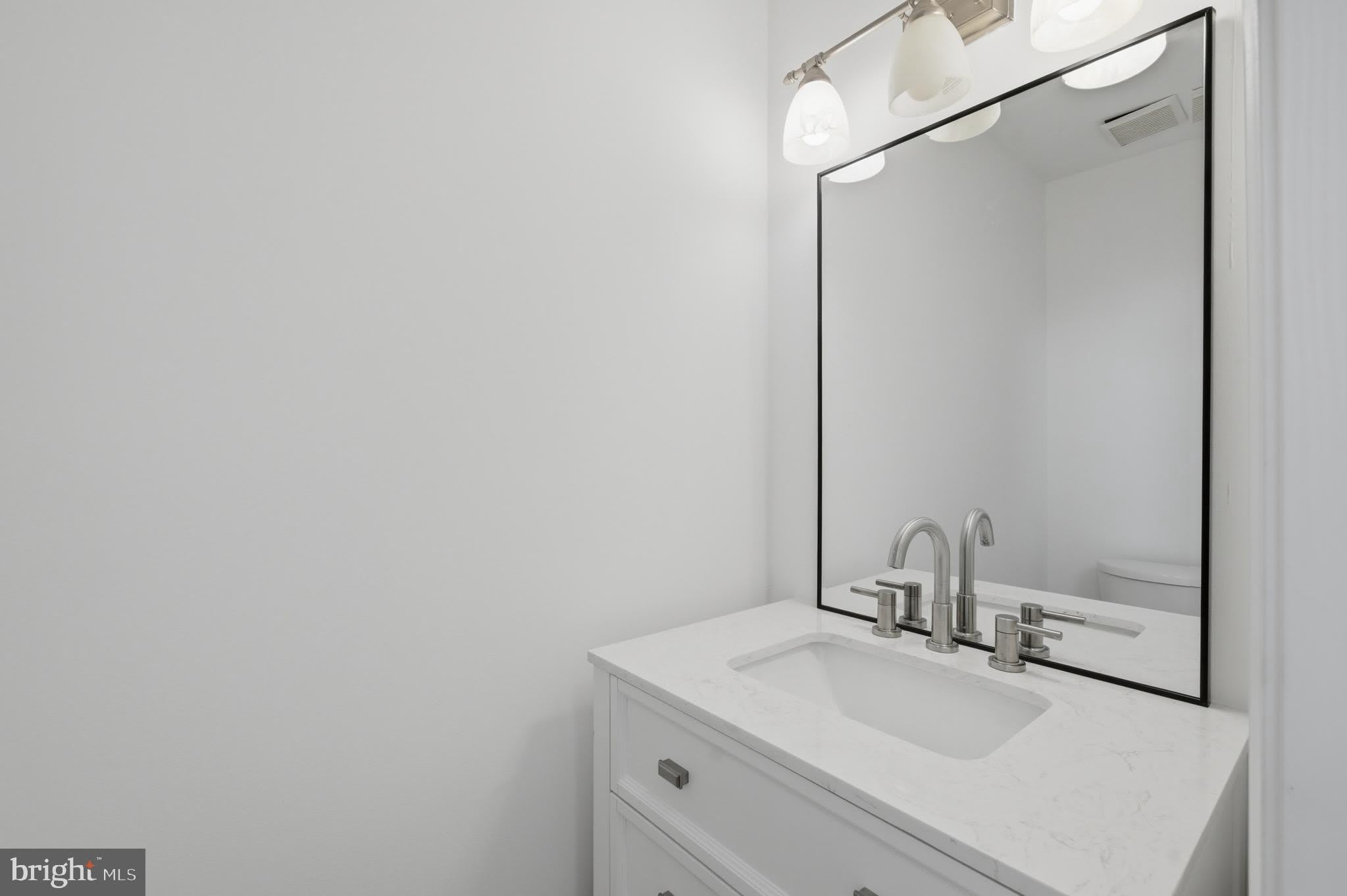 46601 CARRIAGE Court – photo 4