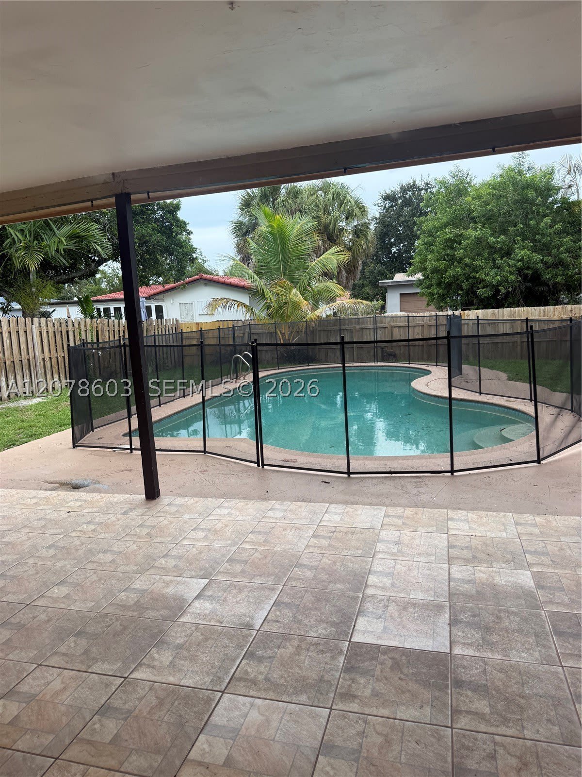2121 N 52Nd Ave – photo 3