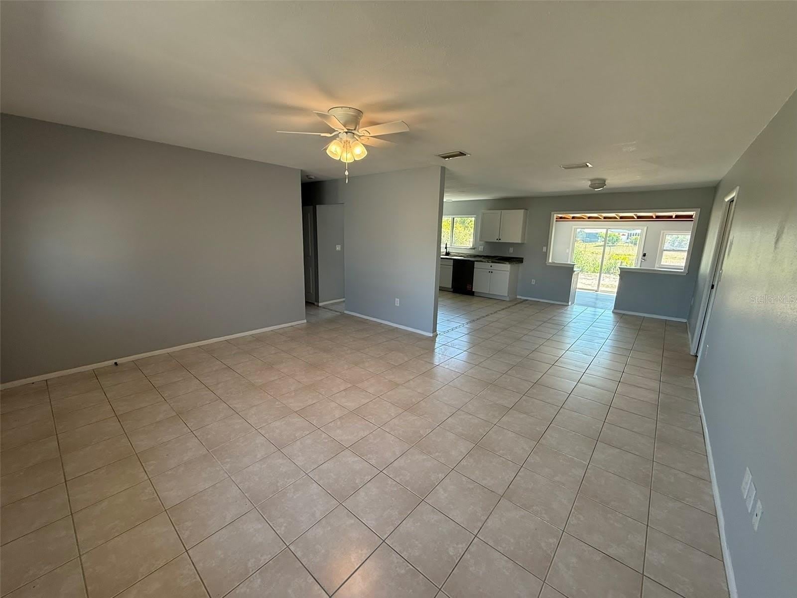 3236 MONTCLAIR Circle – photo 3