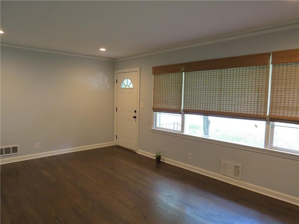 1570 Van Epps Street SE – photo 4