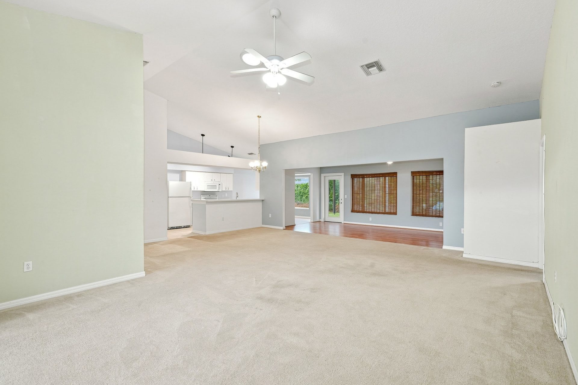 11220 Hollander Avenue – photo 3
