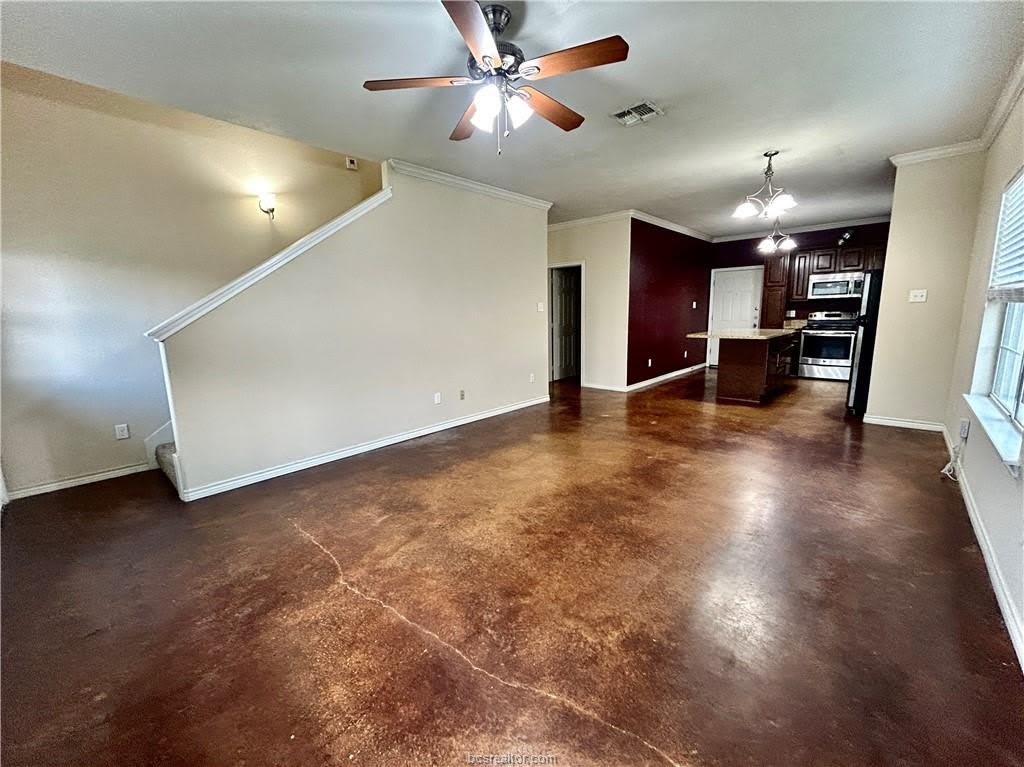 2477 Horse Shoe Drive – photo 3