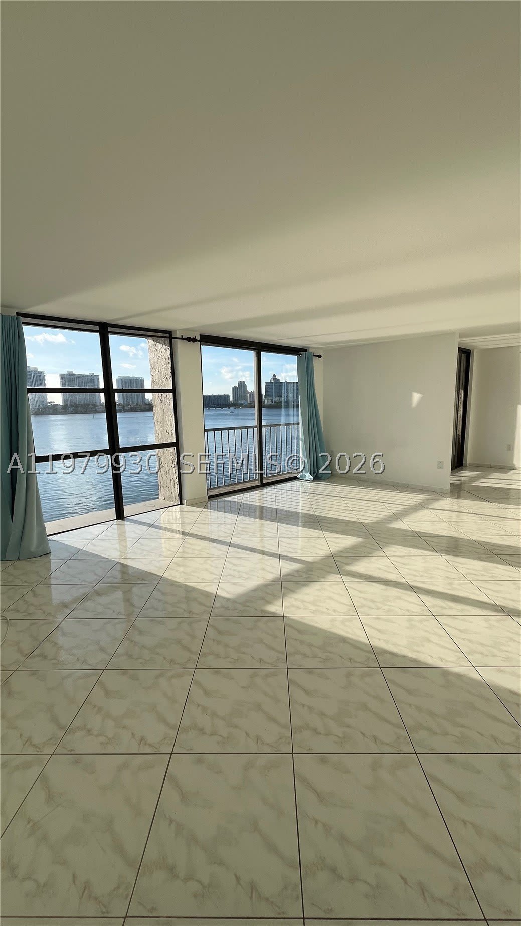 17500 N Bay Rd – photo 4