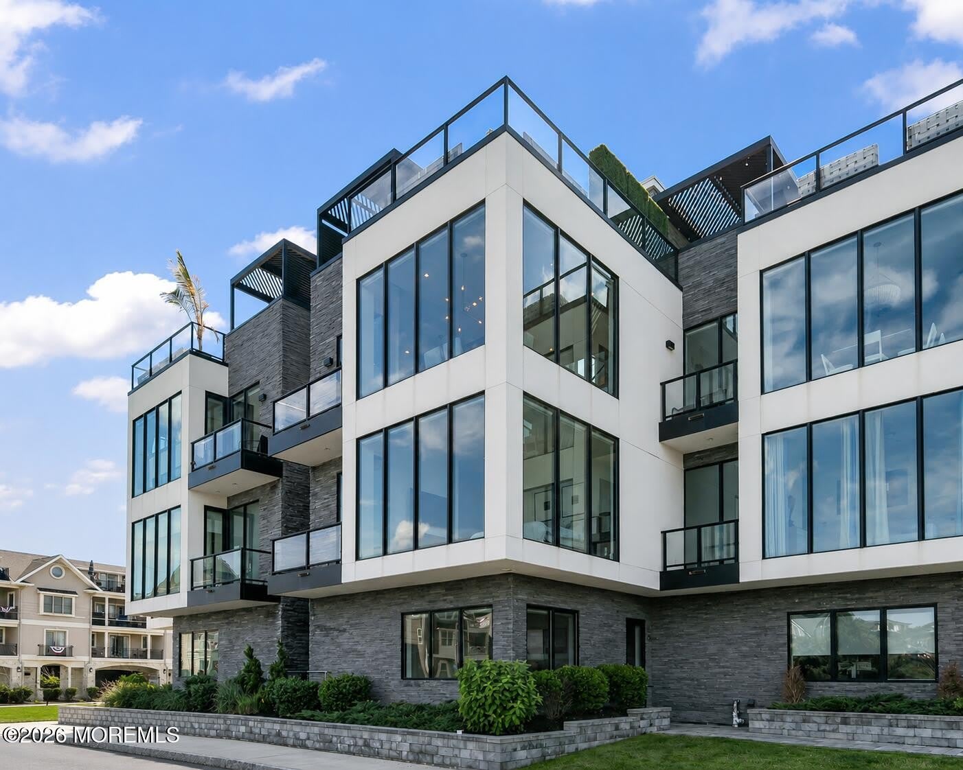 200 Ocean Avenue N – photo 2