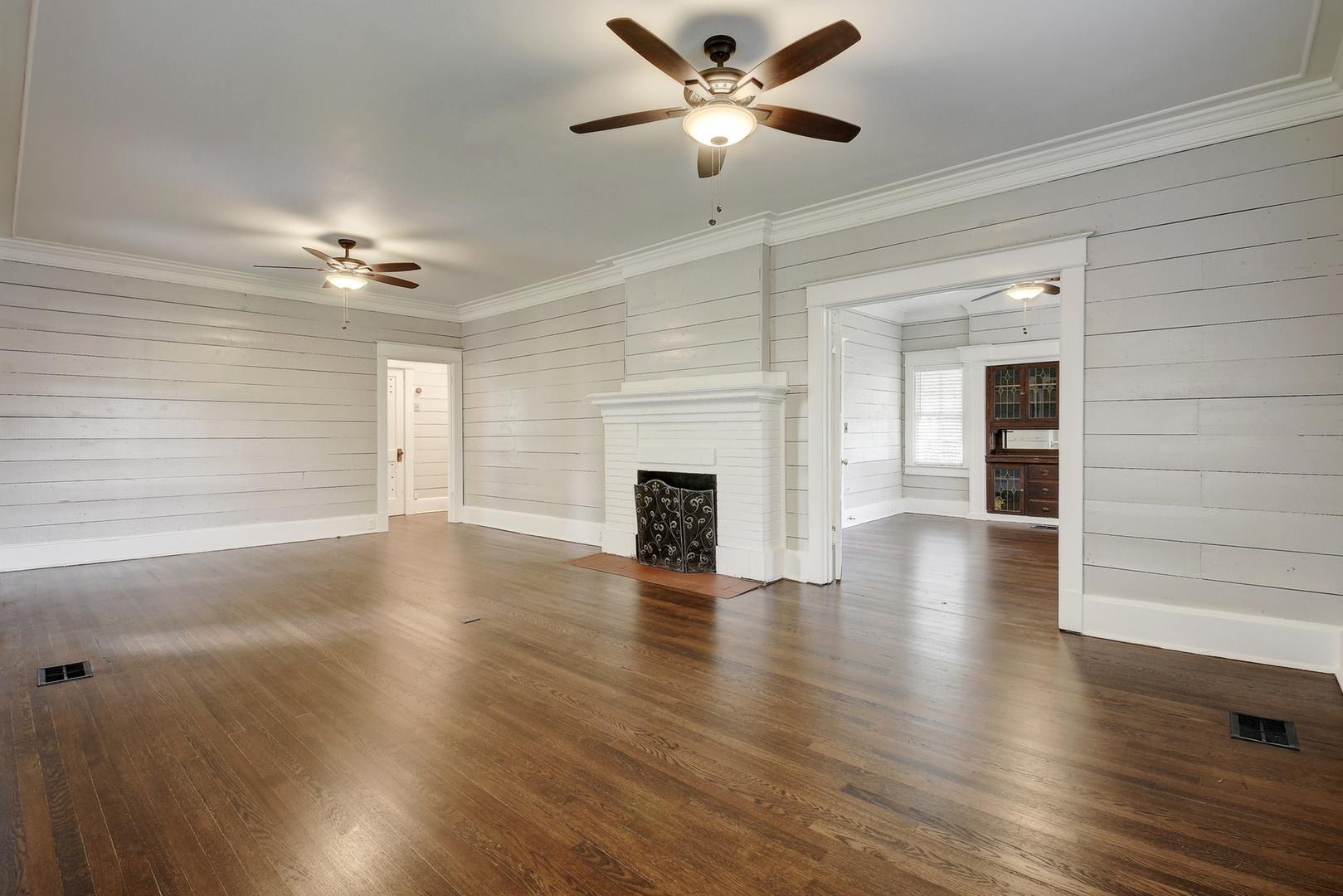 6bed/3bath house in West Campus – photo 3