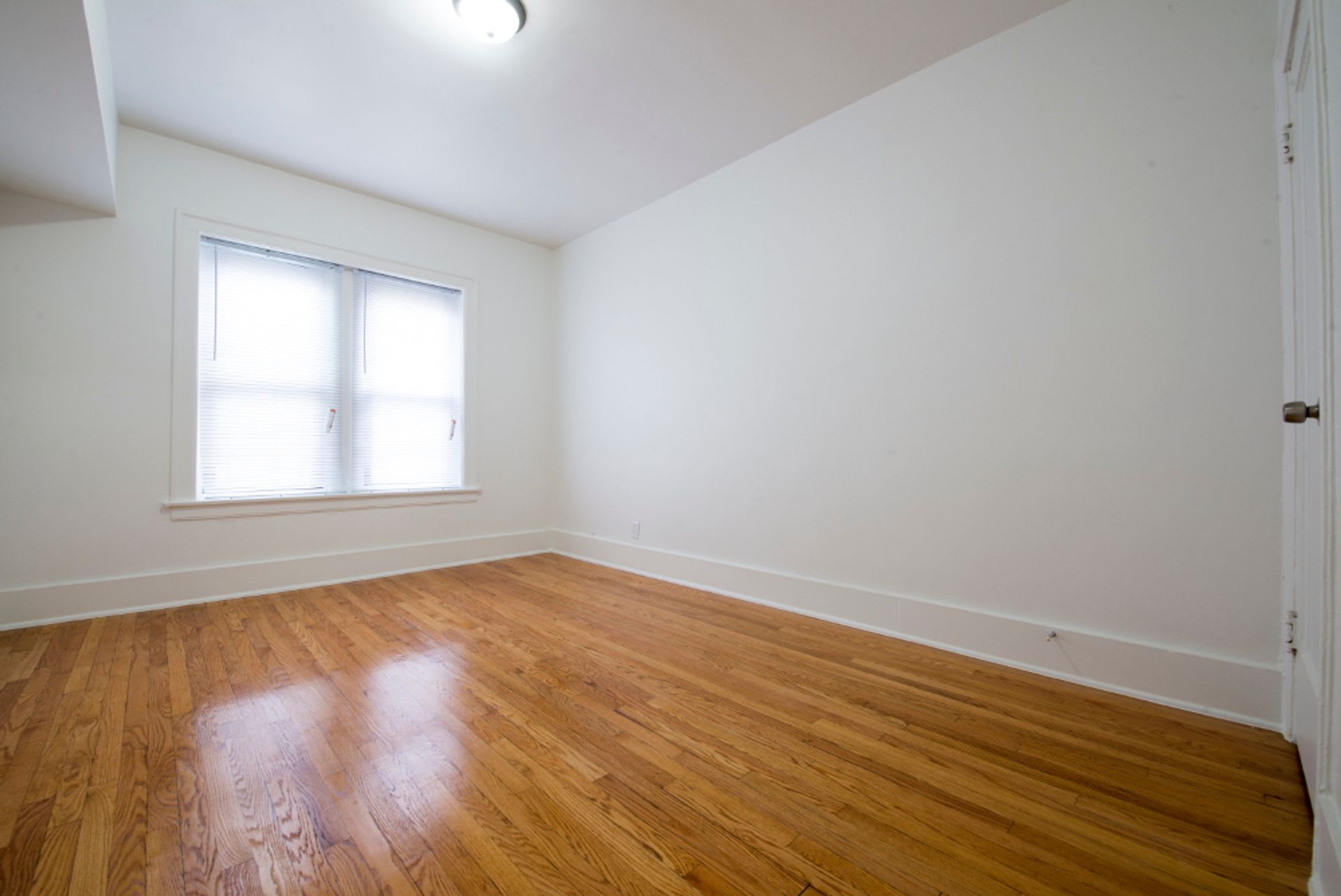 7701 S Yates Blvd – photo 4
