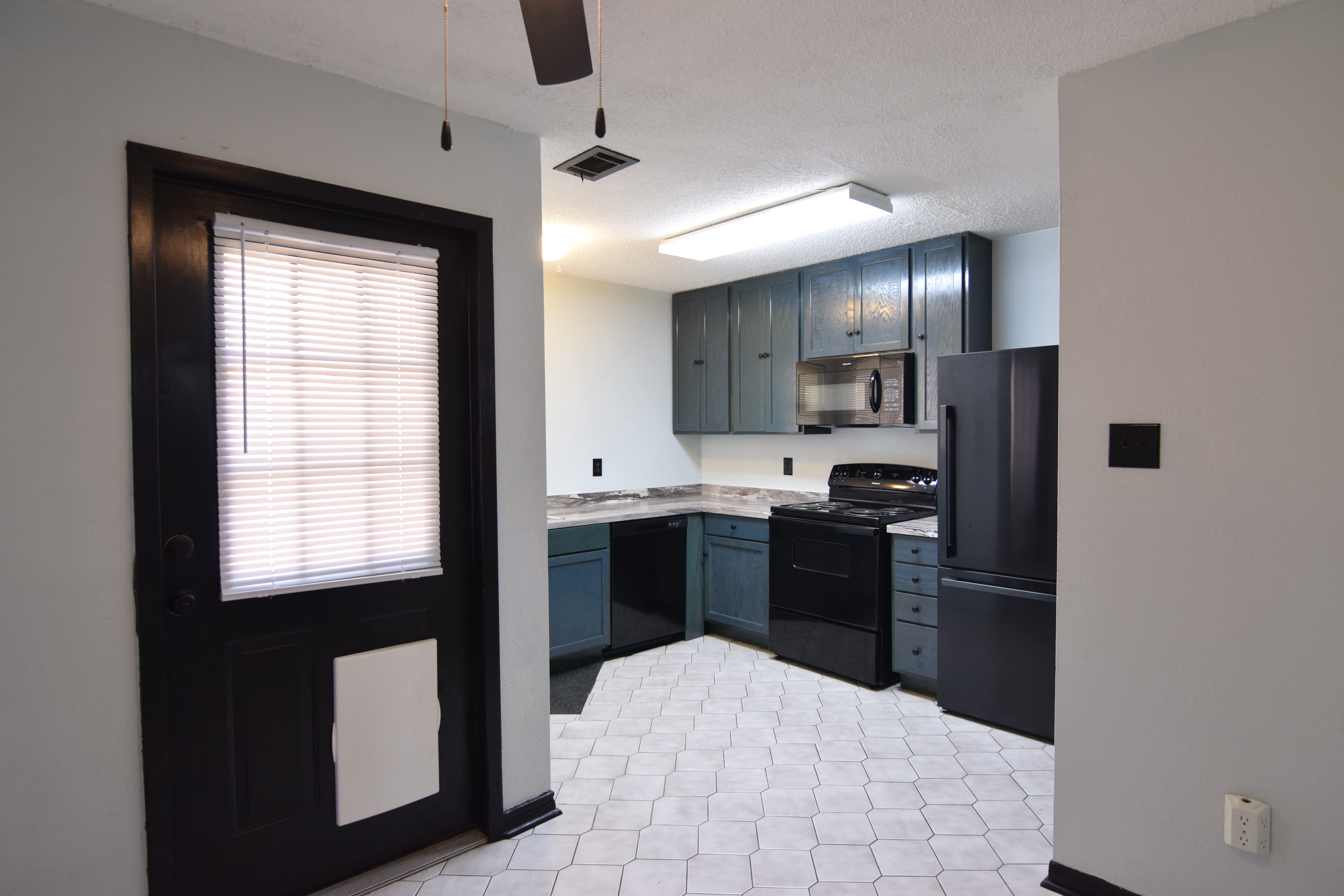 2518 Skyline Dr – photo 5