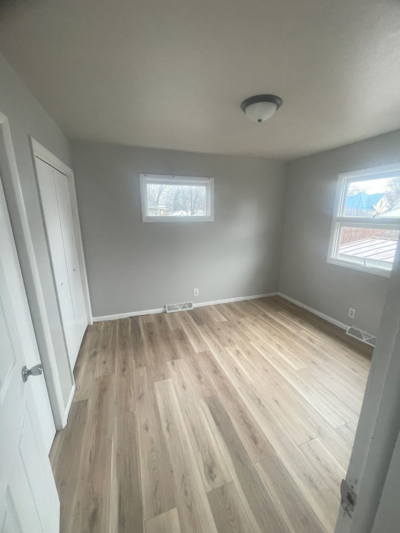 3 Bedroom 1 2 Bathroom House For Rent – photo 5
