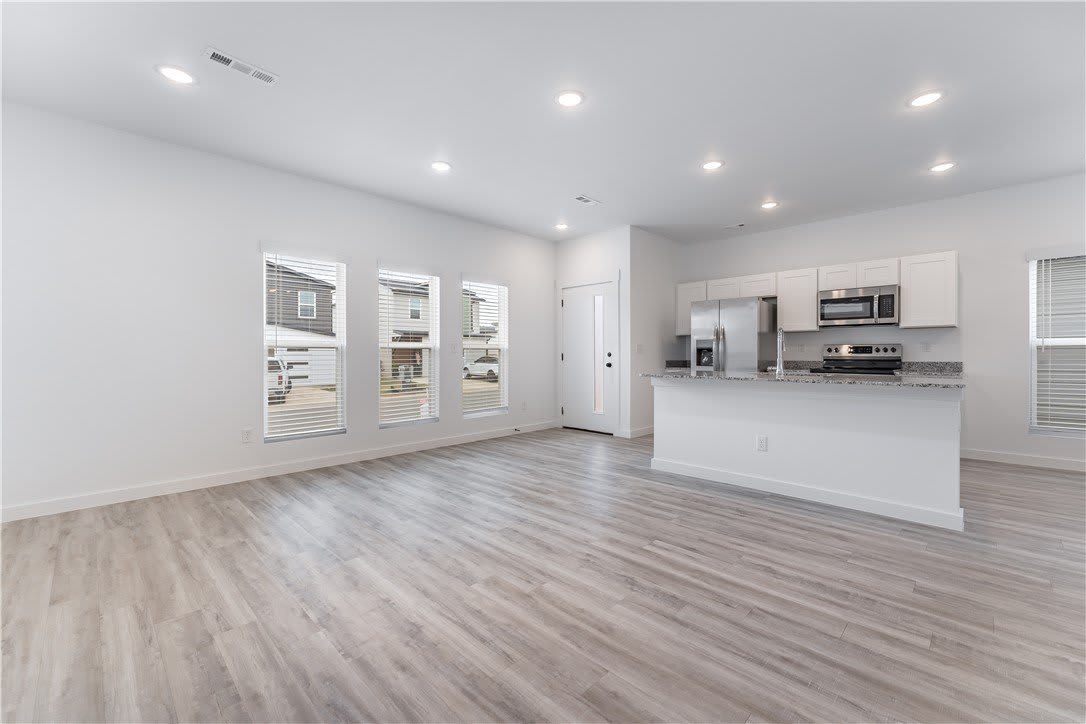840 Boardwalk Avenue – photo 3