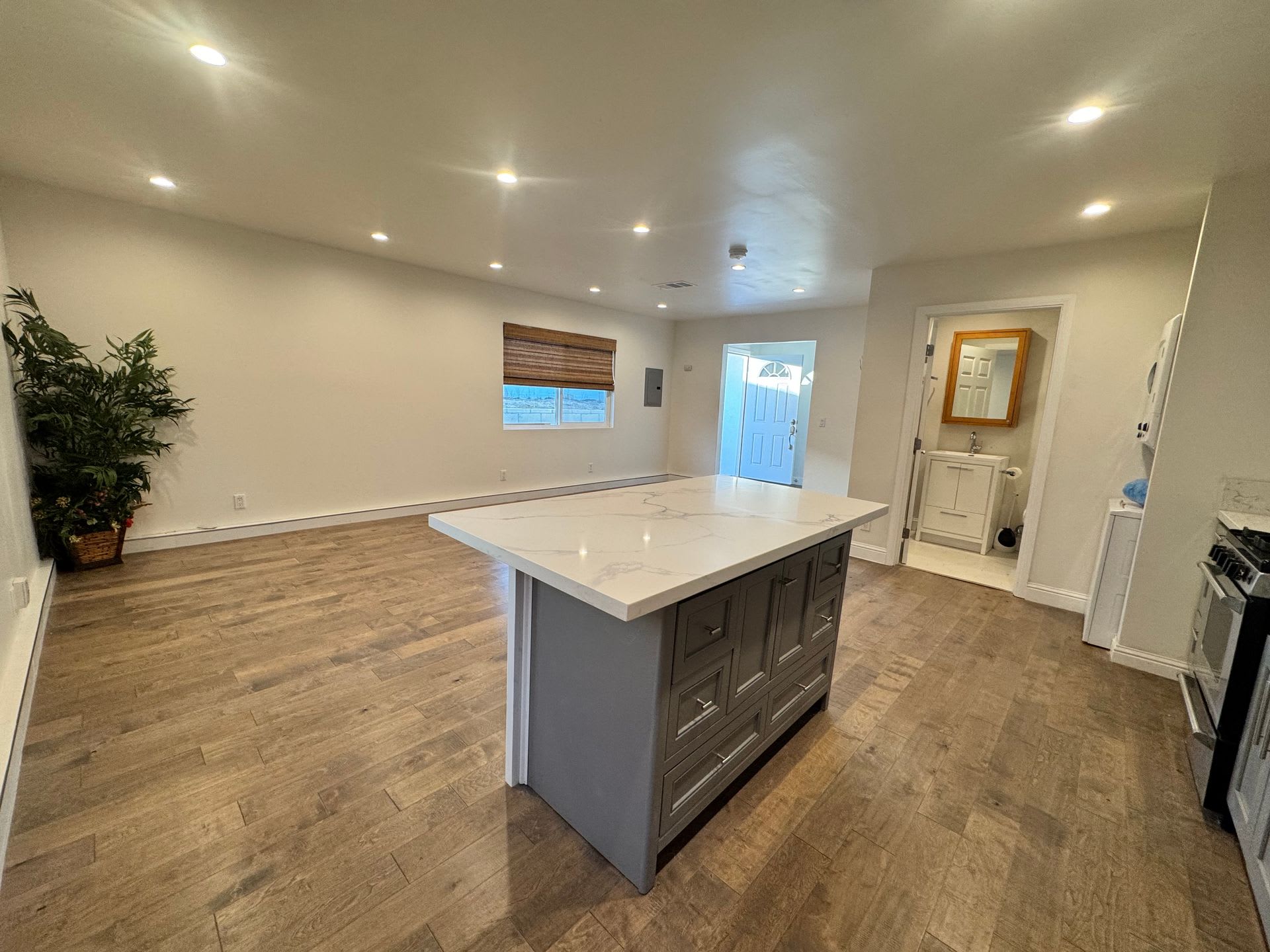 Newly 2 bedrooms 2 bath home – photo 5
