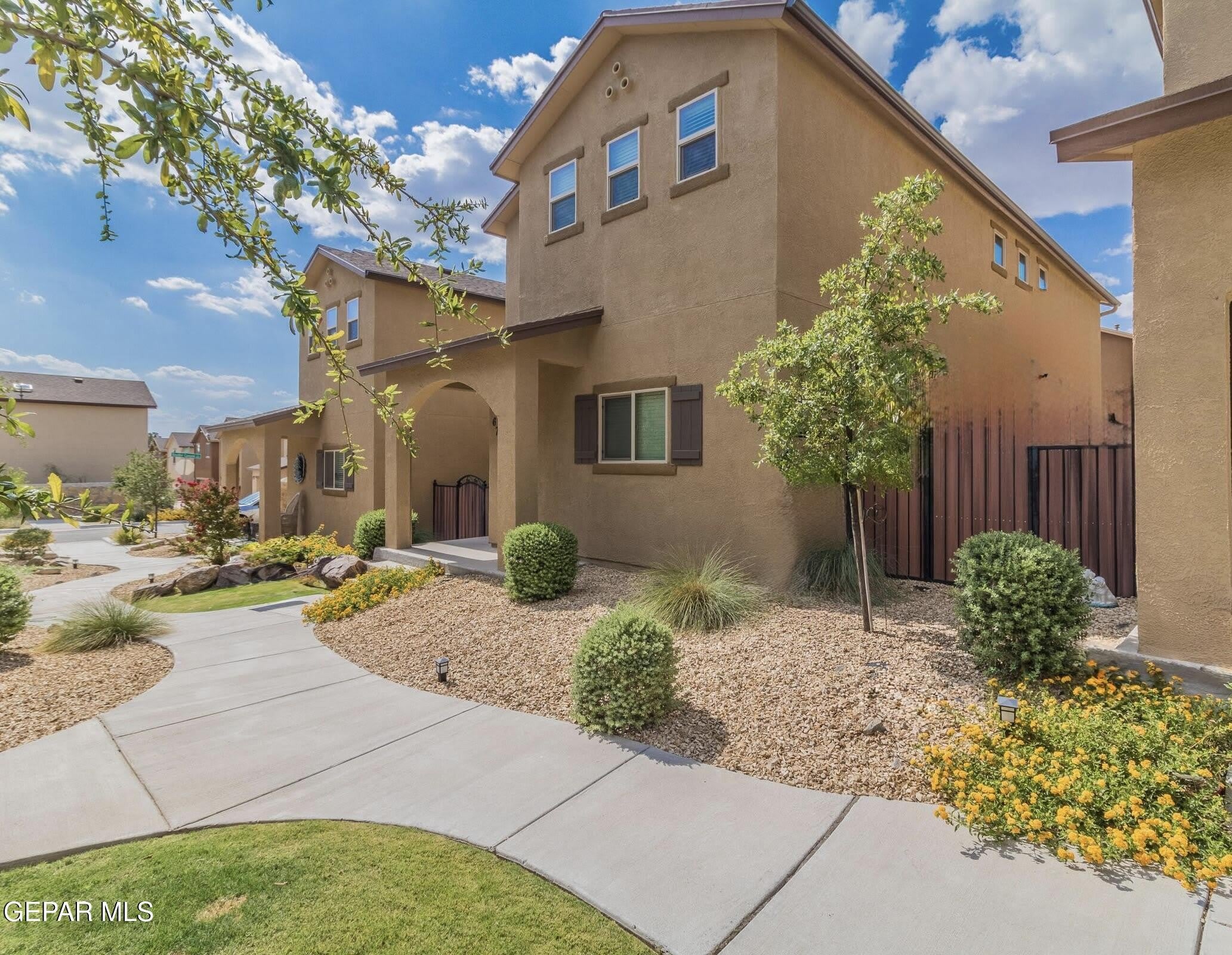 6723 BOULDER CANYON Lane – photo 1