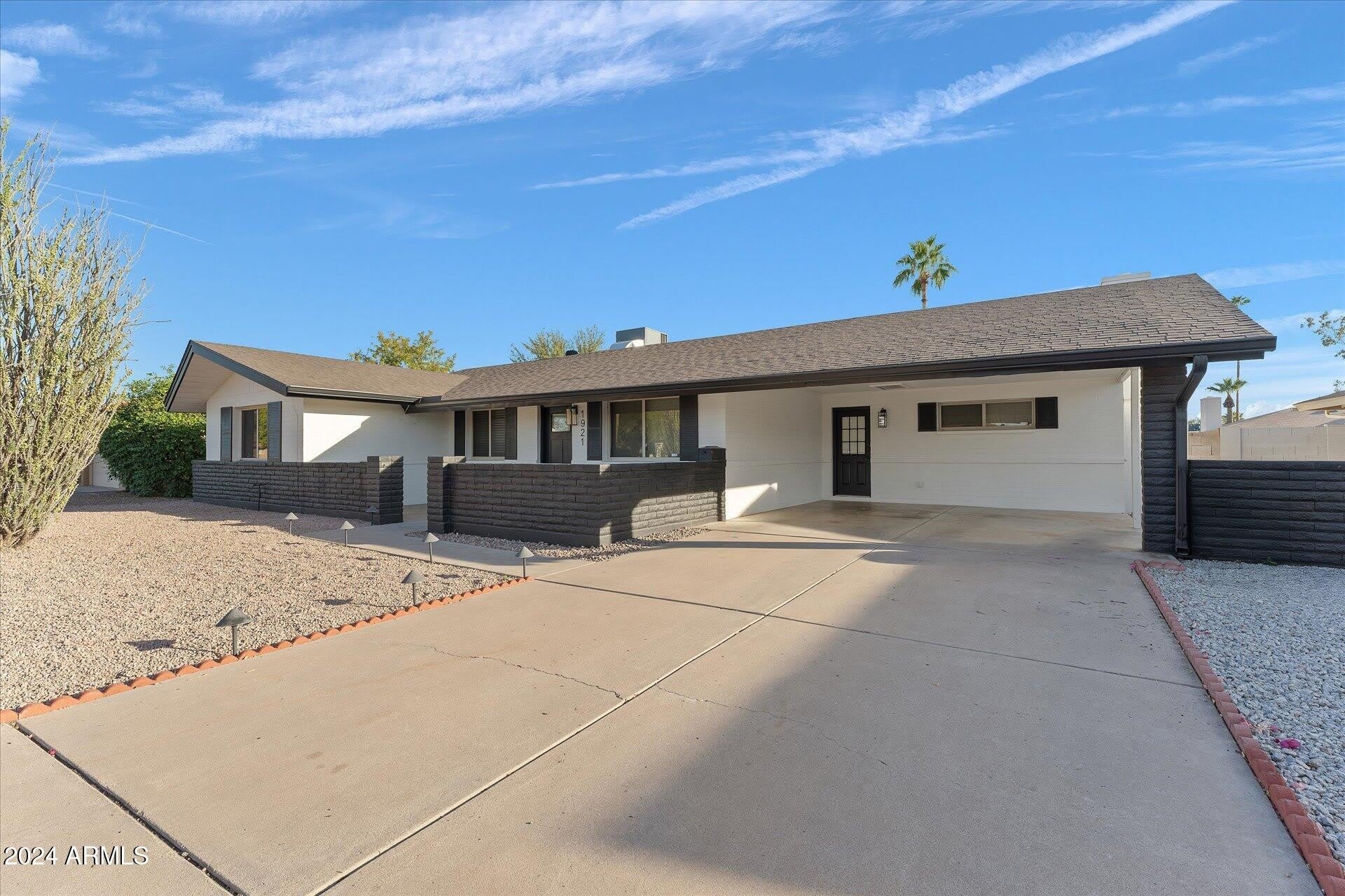 1921 E Laguna Drive – photo 2