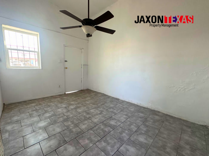 920 South Stanton Street – photo 2