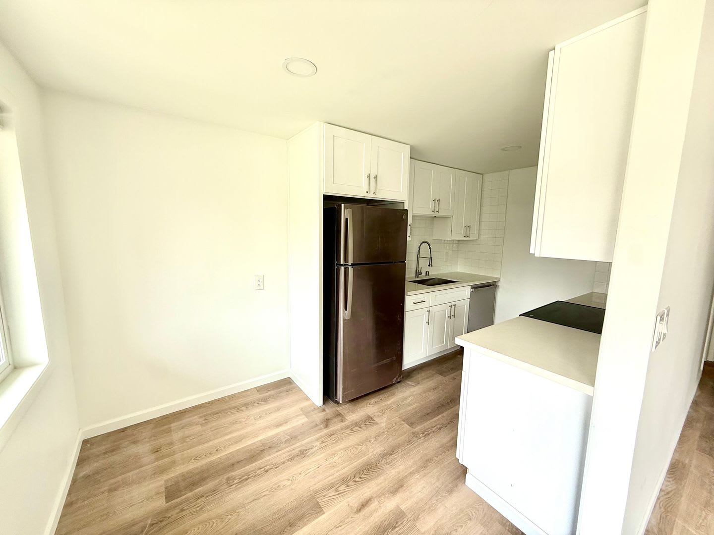 Completely Updated Ranier Beach Duplex Unit For Rent – photo 3