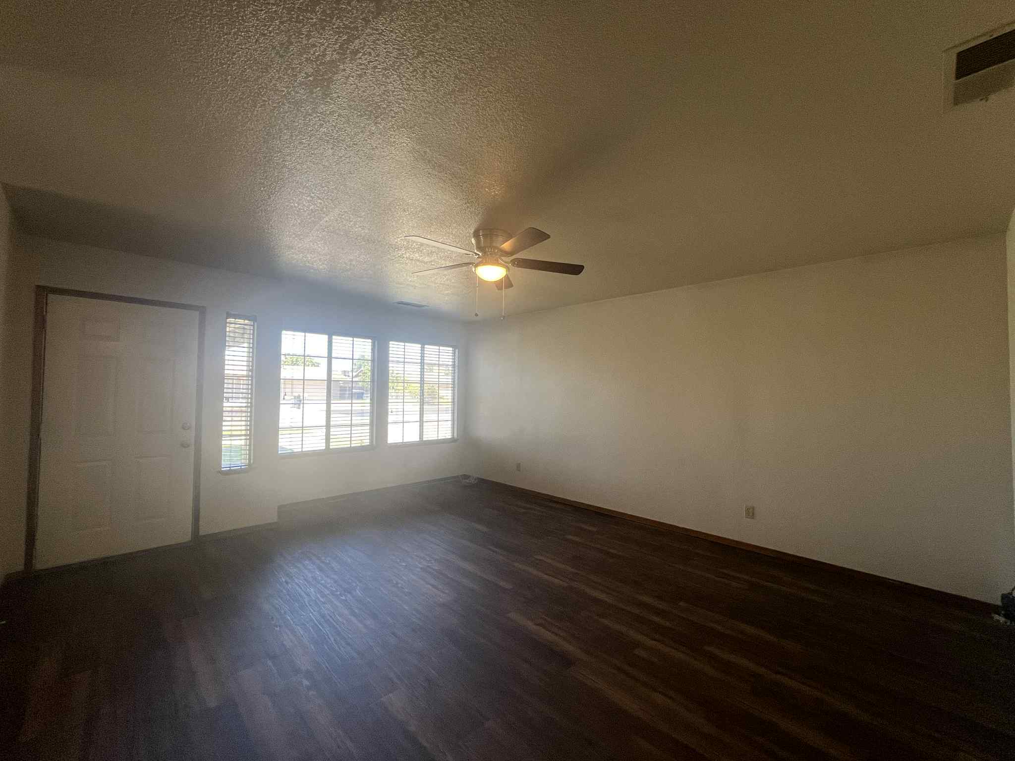 1251 West Davis Street – photo 5