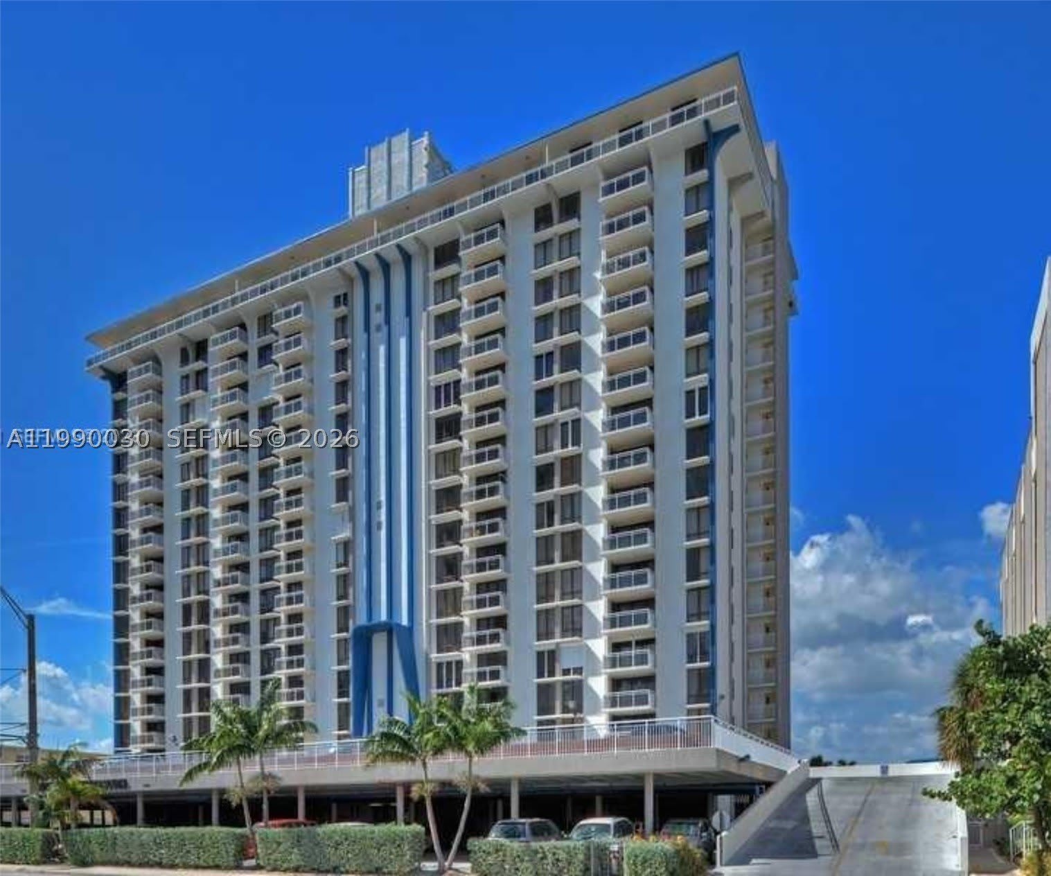 1600 S Ocean Dr – photo 1
