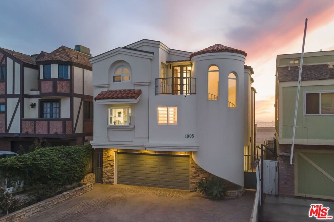 1005 Ocean Dr – photo 2