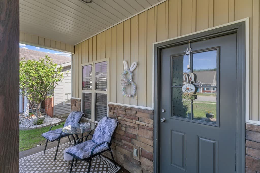 121 Heyward Dr – photo 2