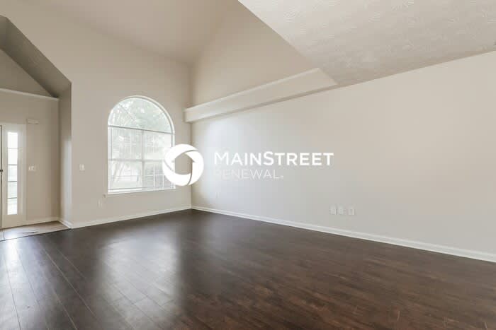 280 Concord Terrace – photo 2