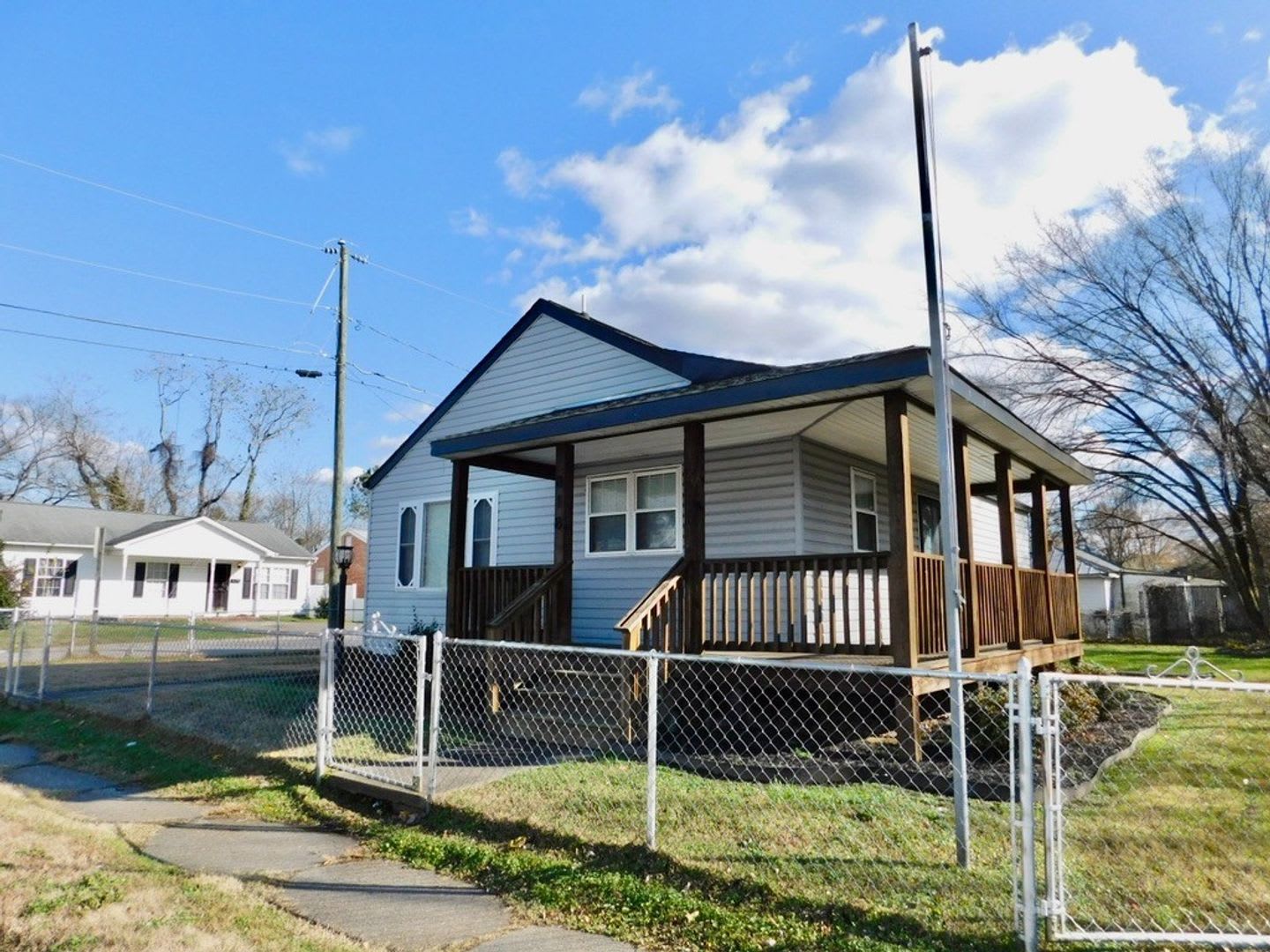 818 E Washington Street, Petersburg – photo 2