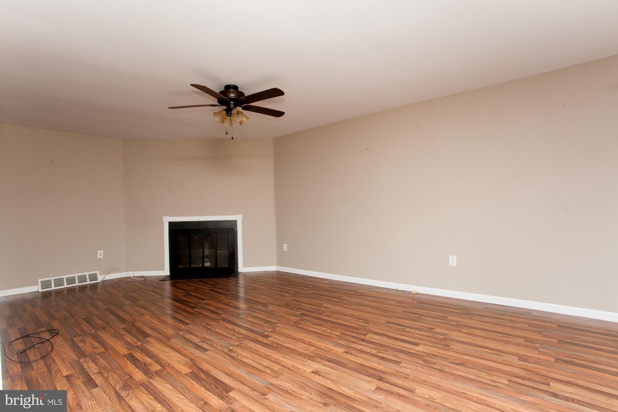 505 WHITPAIN HILLS – photo 2