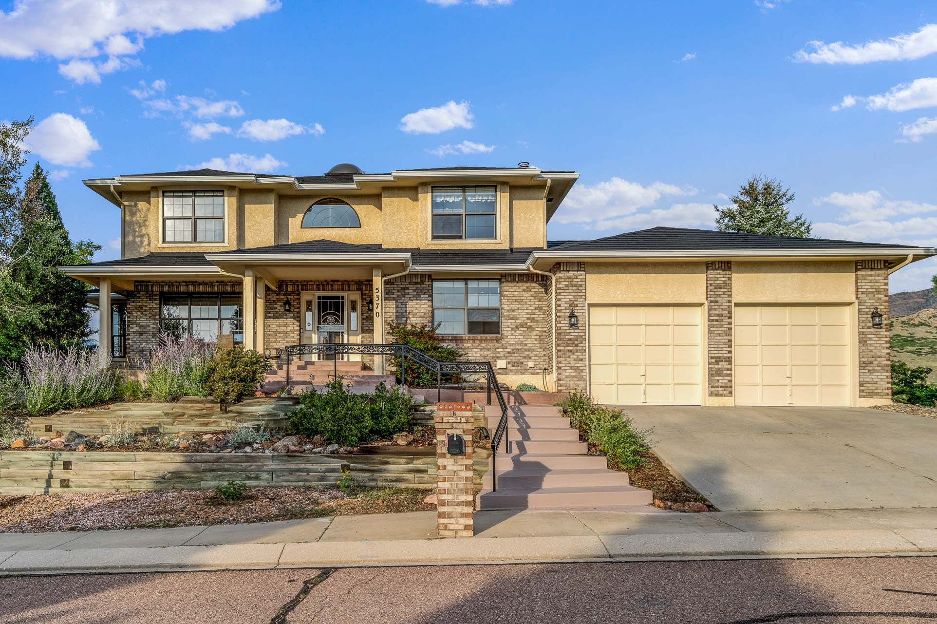 5370 Chambrey Court – photo 1