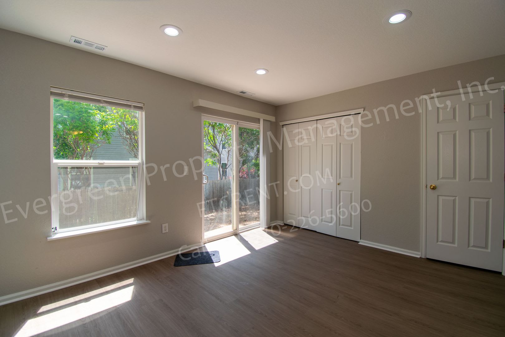 Fantastic 4 bedroom, 2 bathroom home in great location! – photo 4