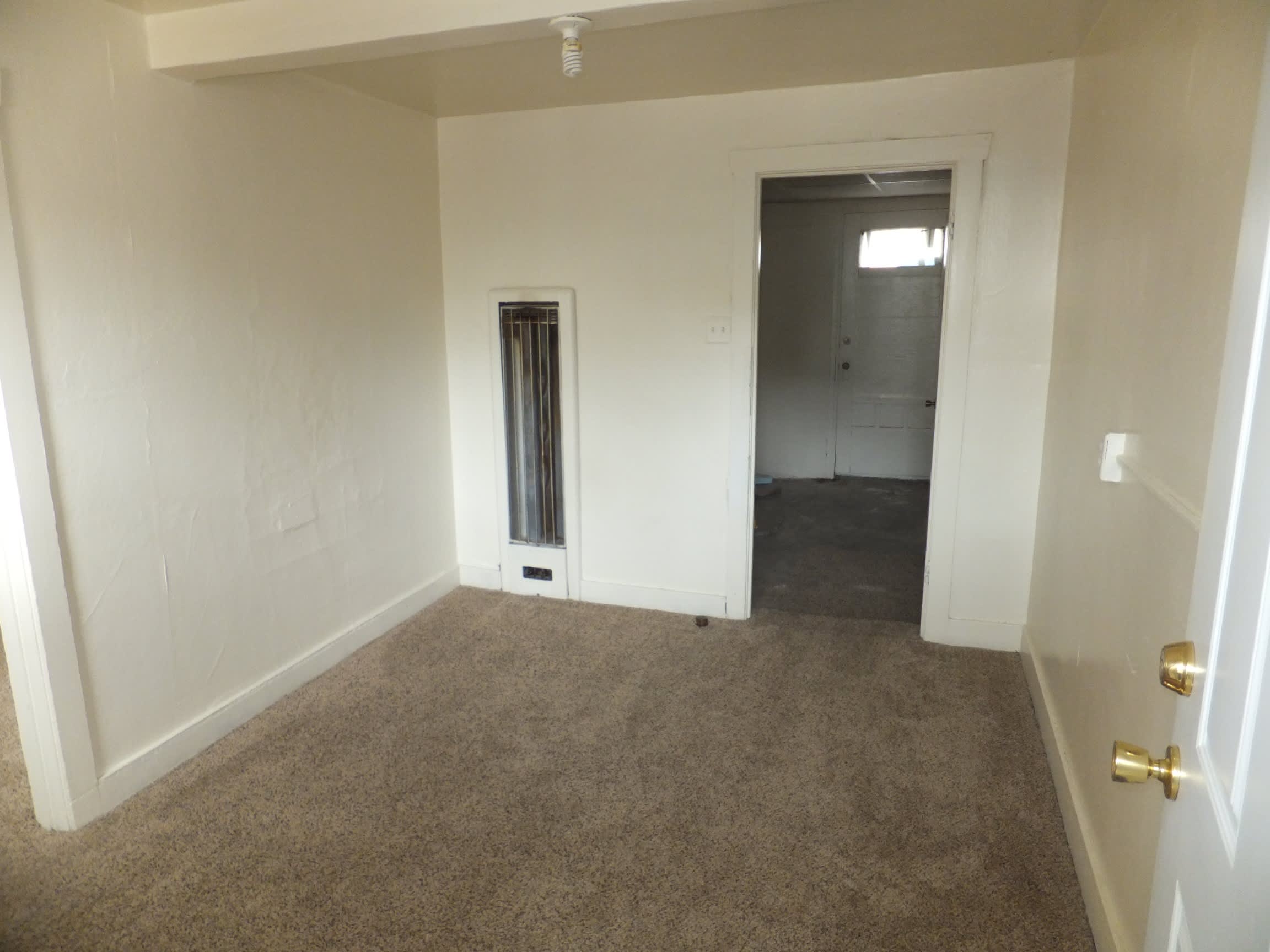 694 Ridge Ave – photo 4