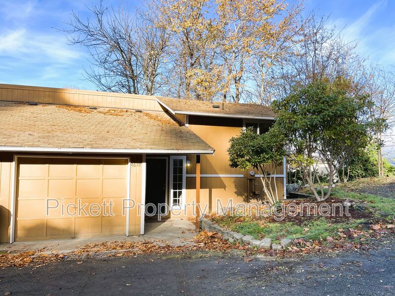 4619 Beach Dr E – photo 3