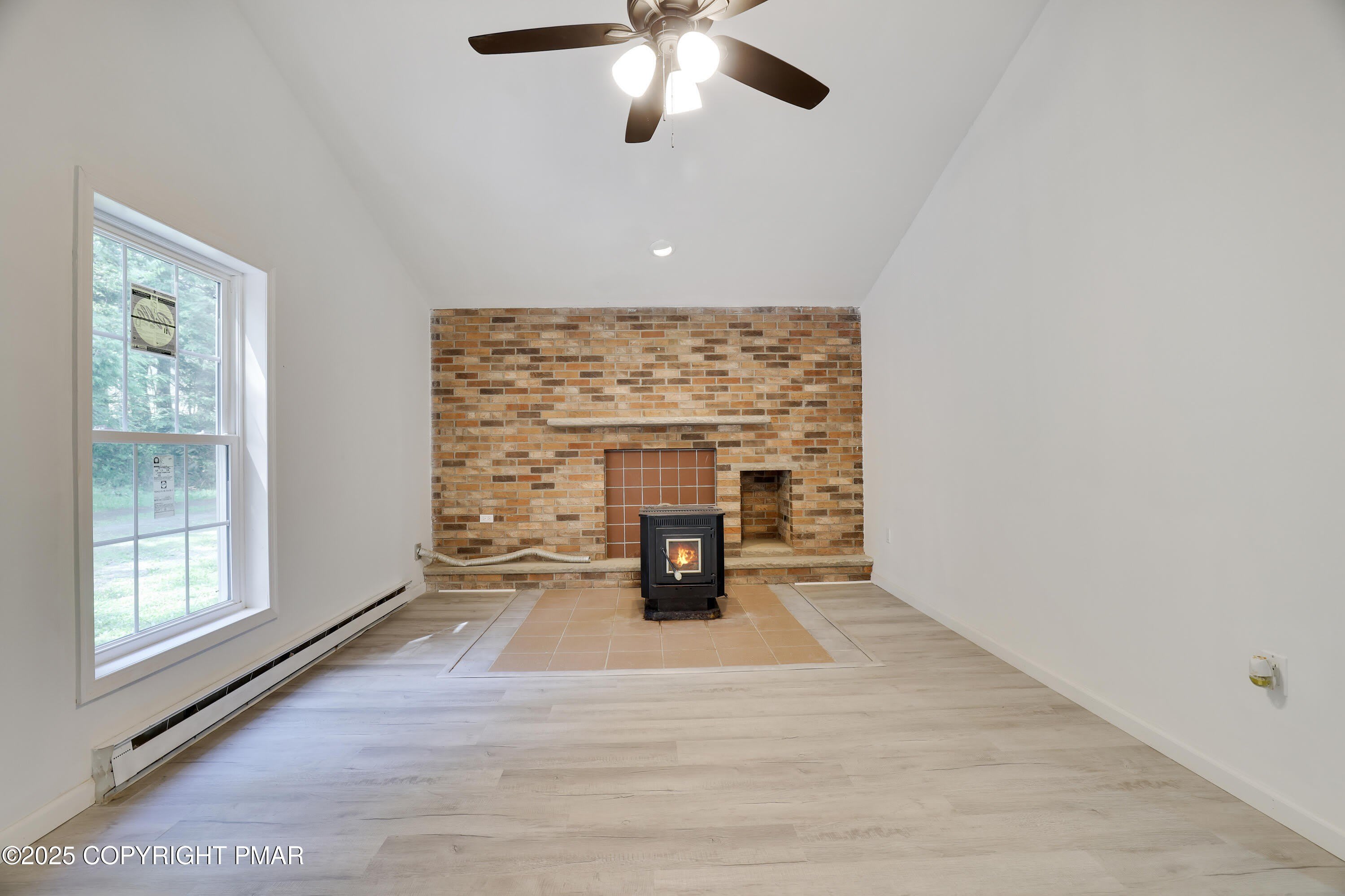 3119 Essex Road – photo 4