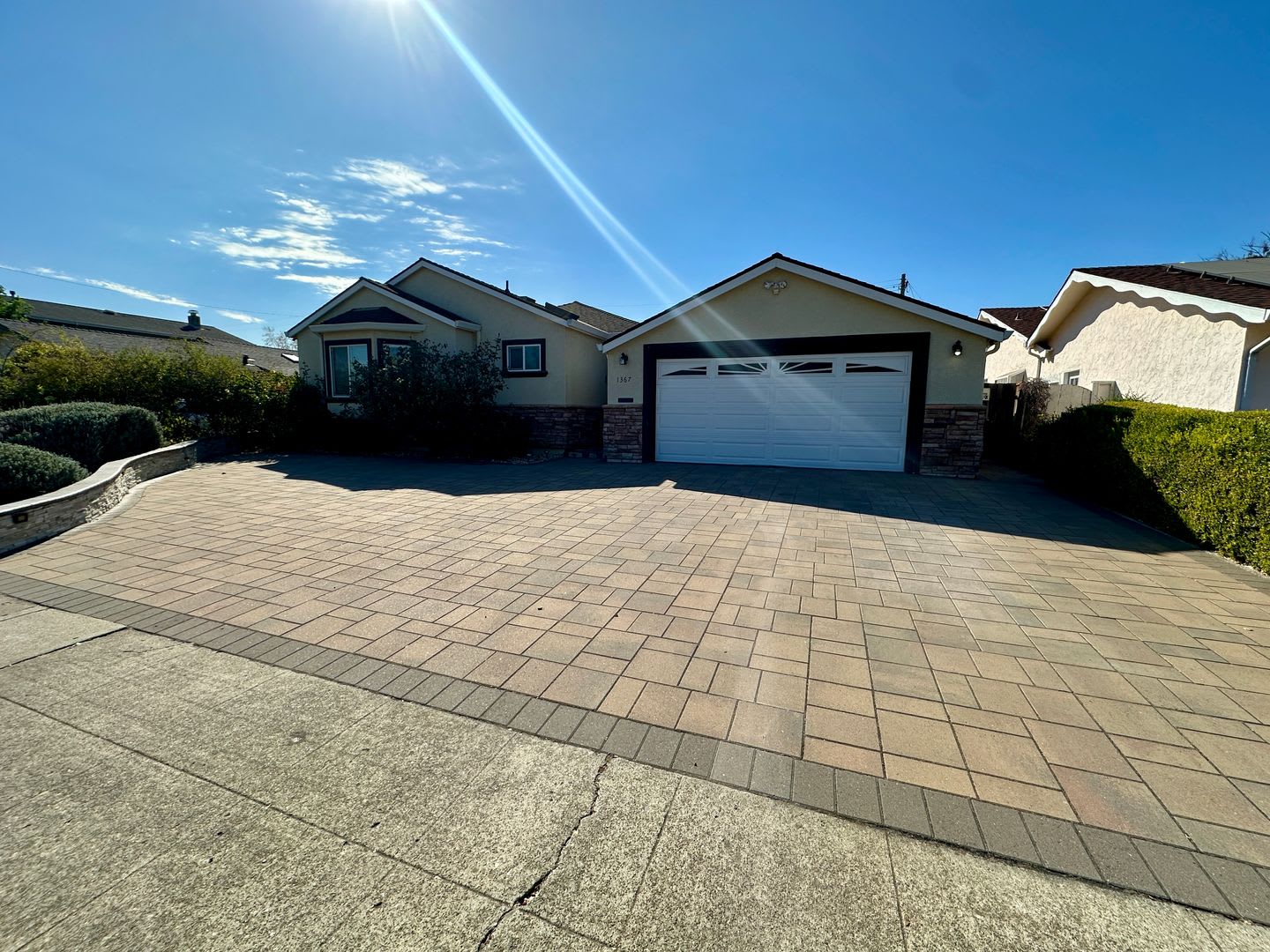 DESIRABLE 4 BEDROOM HOME LOCATED IN TOP TIER SCHOOL DISTRICT – photo 2