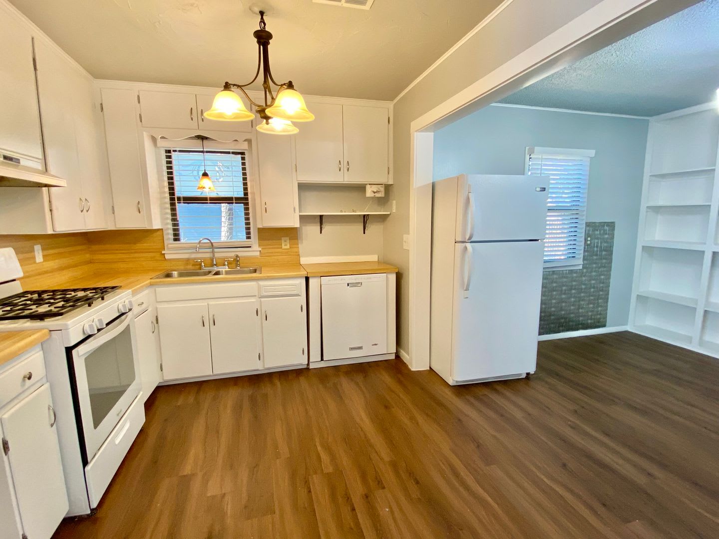 Cute 3 bed 2 bath in the hear of Edmond!! – photo 3