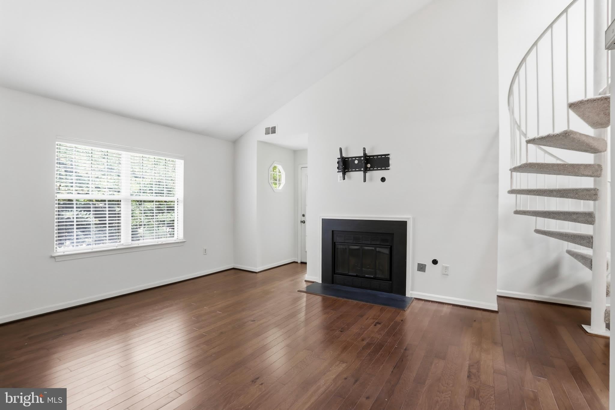 10208 C Ashbrooke Court – photo 5