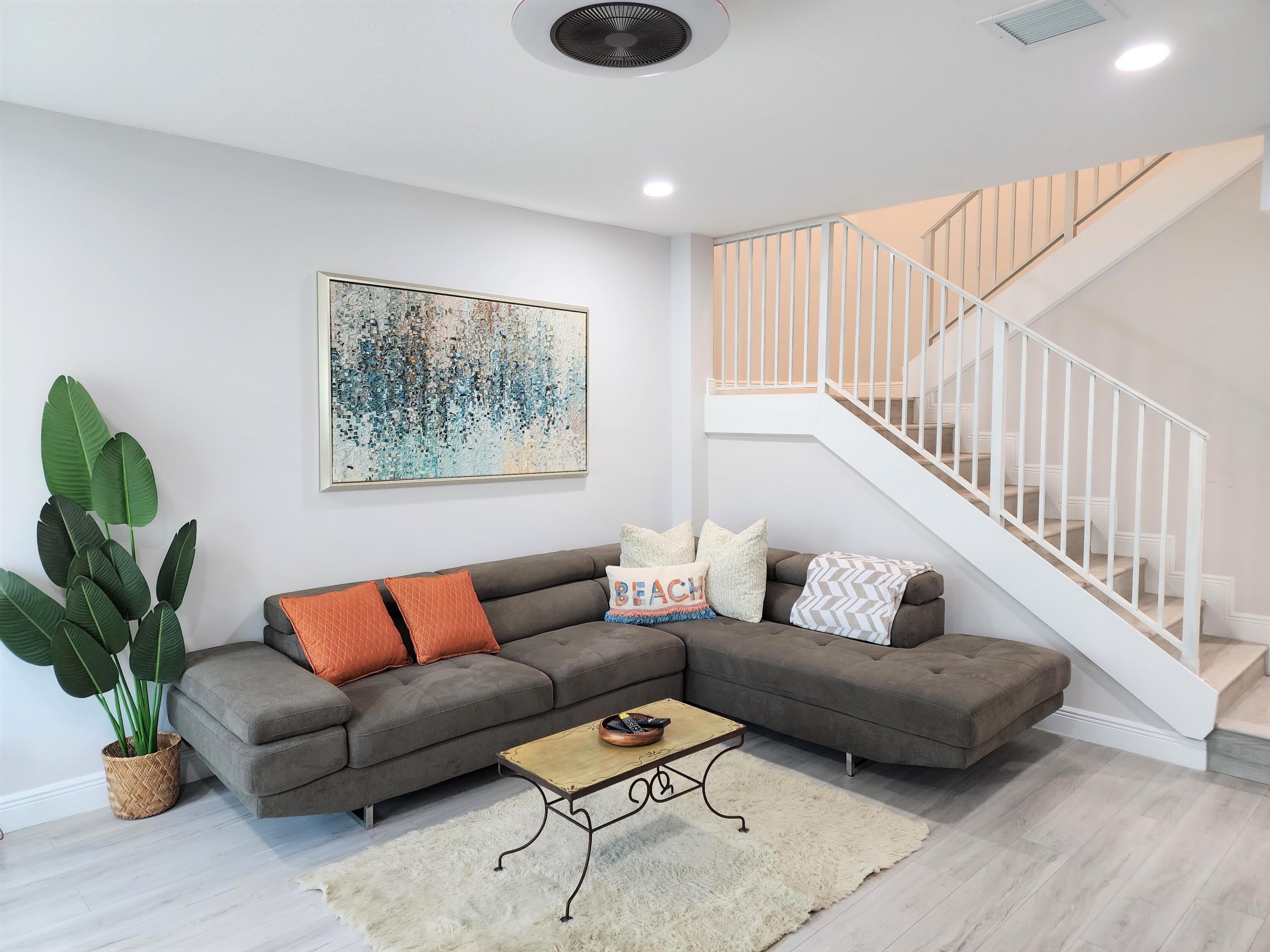 572 SE 20th Avenue – photo 3