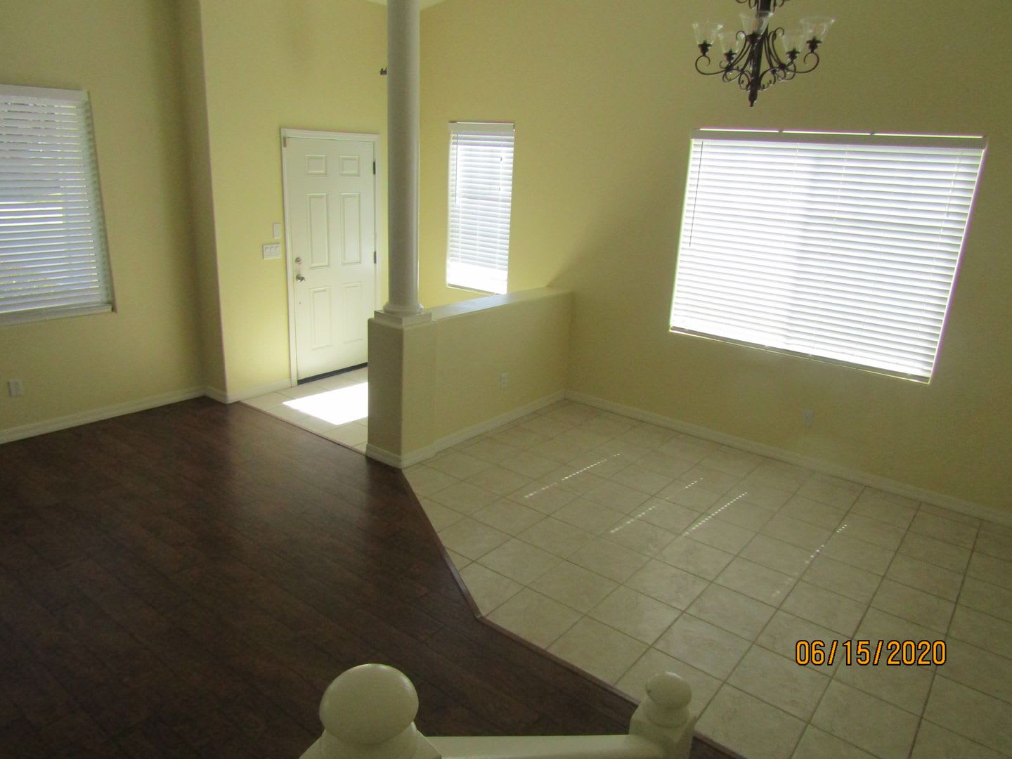Large Two Story Home In Bradley Square Located Near Shopping 101 Frwy – photo 4