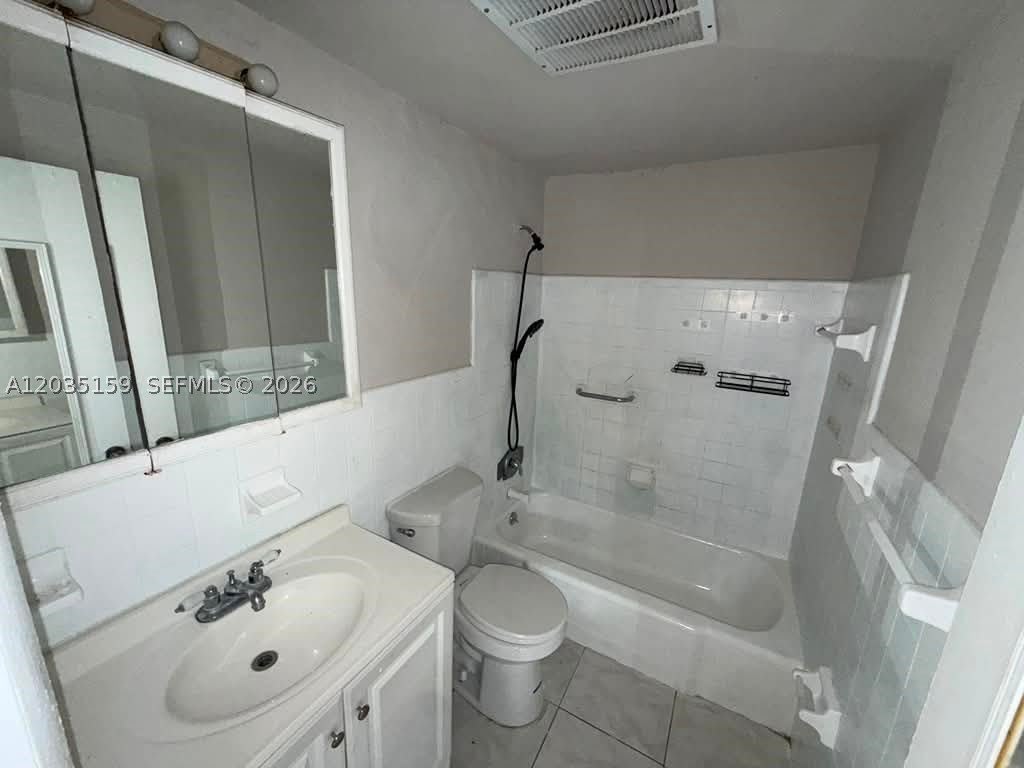 2917 Plunkett St – photo 5