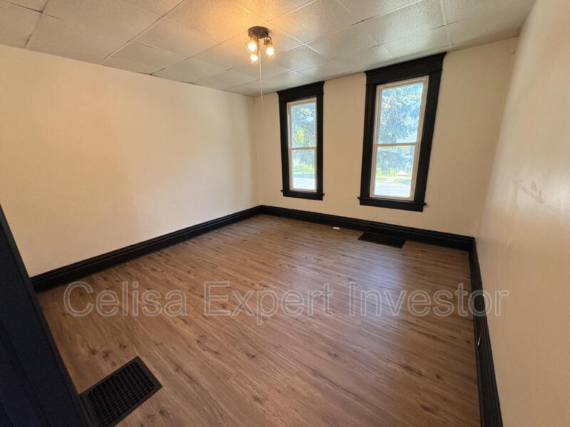 2408 Smith Street – photo 3