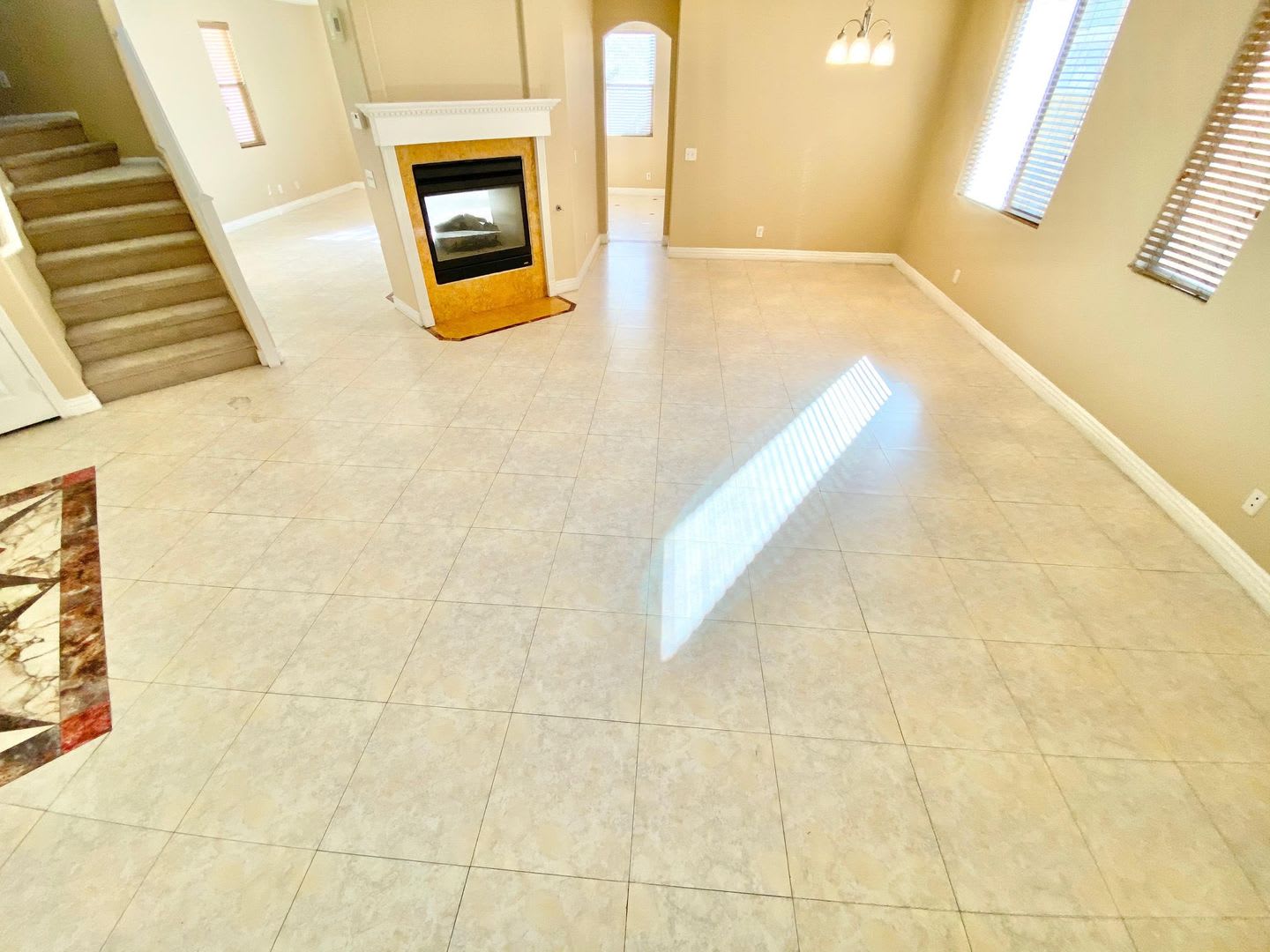 Comfort & Convenience in This Beautiful 4-Bedroom Home – photo 3