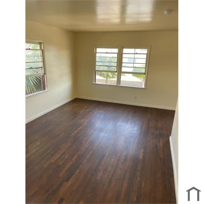2006 1 2 West 35Th Street – photo 1