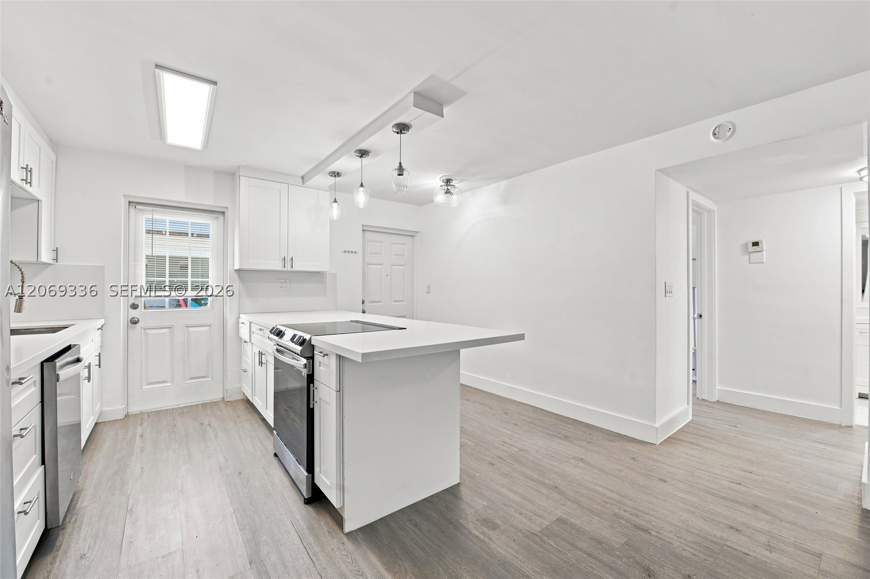 222 N Federal Hwy – photo 5