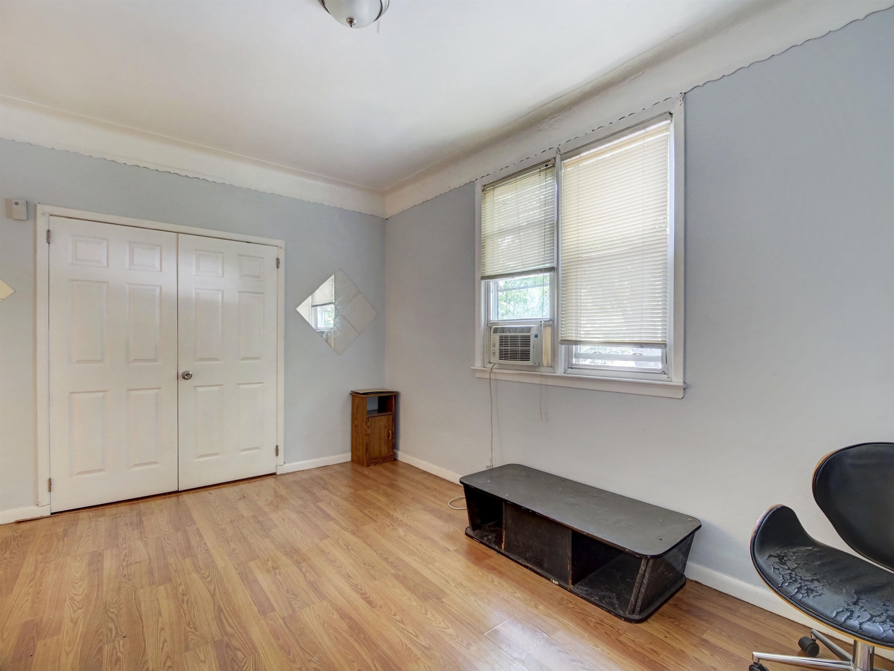 276 VAN WAGENEN AVE – photo 3